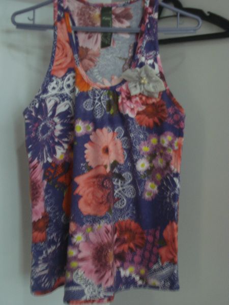 Blusa Malwee Coleção Flora Brasileira c/ Broche